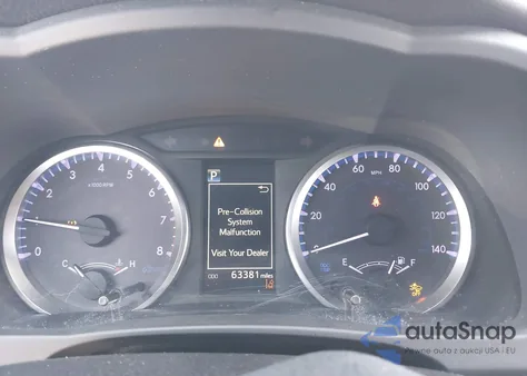 2019 Toyota Highlander Le Plus z USA, uszkodzony, nr VIN 5TDBZRFH9KS954164